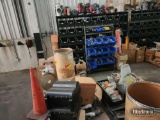 LARGE LOT OF FITTINGS