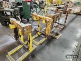 (4) LIFTING HOOKS & STANDS