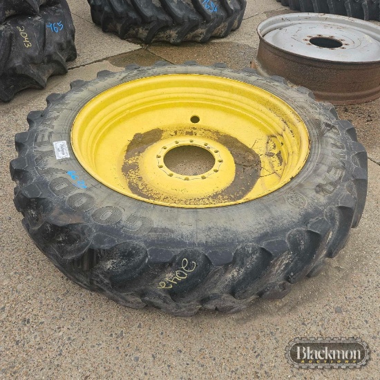 TIRE AND WHEEL, 380/91R46