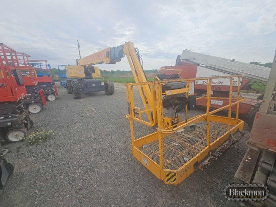 2017 Haulotte Ht67 Manlift,