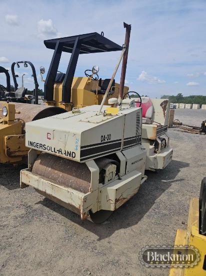 Ingersoll Rand DA-30 Smooth Drum Roller,
