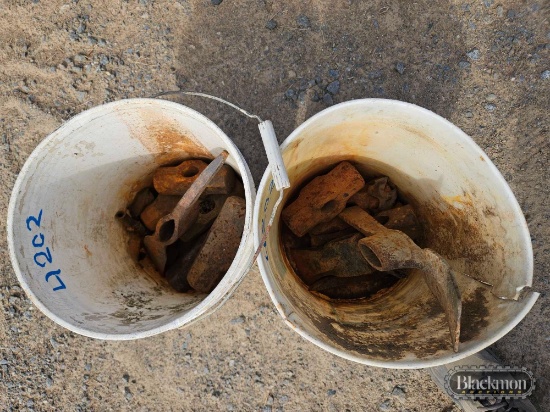 (2) 5-Gal Buckets with Sledge and Maddox Heads
