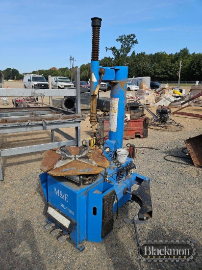 M & E T500 Tire Changing Machine,