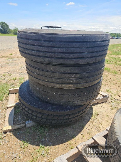 (4) 11r22.5 Tires