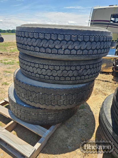 (4) 11r22.5 tires