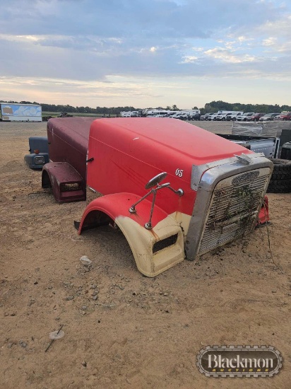 (2) FREIGHTLINER TRUCK HOODS AND (1) WHITE/GMC HOOD
