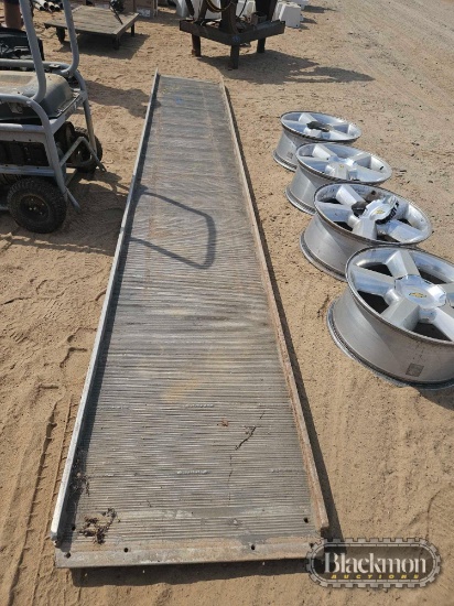 Aluminum Loading Ramp,