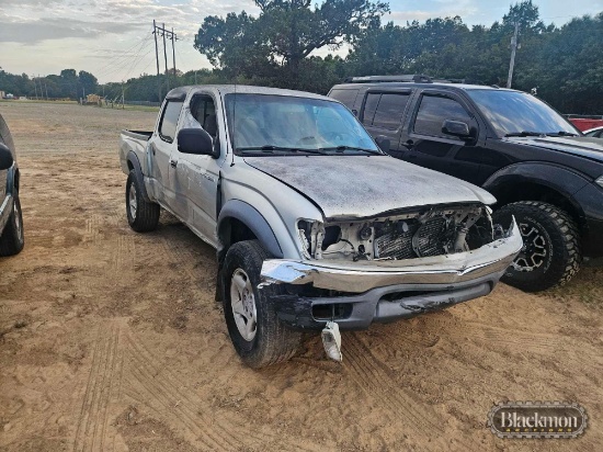 2002 Toyota Tacoma SR5 Truck,