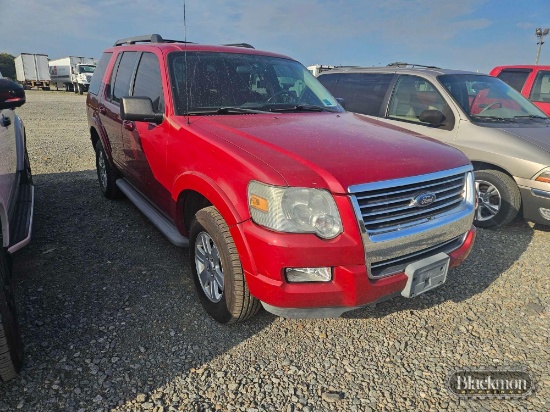 2010 Ford Explorer SUV,
