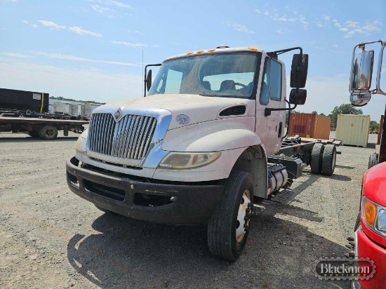 2015 International 4300 Cab & Chassis,