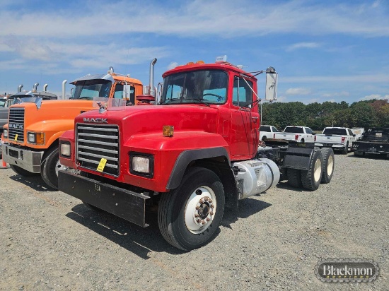 1996 Mack RD690S Truck Tractor,