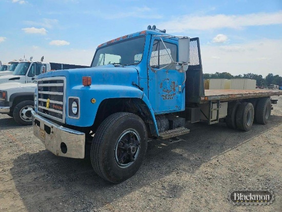 1988 International 1954 Rollback Truck,