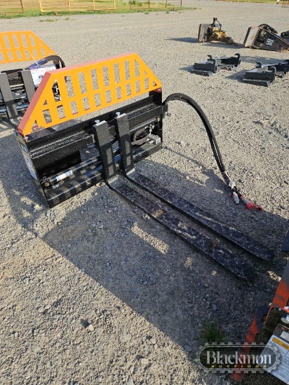 Wolverine PFA-11-3300G Pallet Mast with Forks,