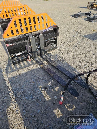 Wolverine PFA-11-3300G Pallet Mast with Forks,