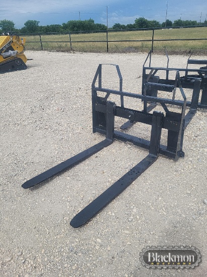 AGROTK JDCPF42-2200-FF Pallet Fork Attachment,