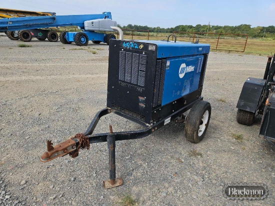Miller Big Blue 300 Welder / Generator,