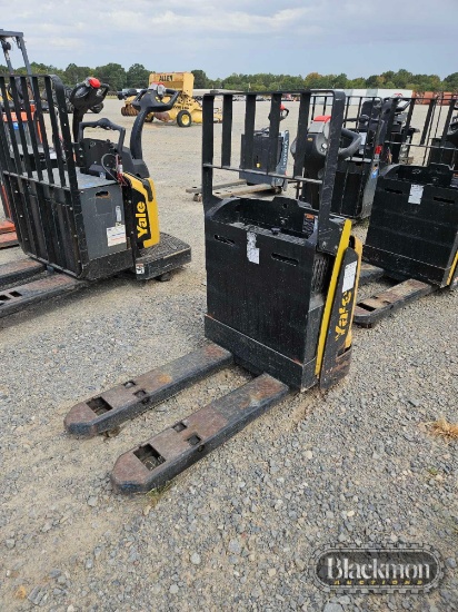 2020 Yale MPB045 Pallet Jack,