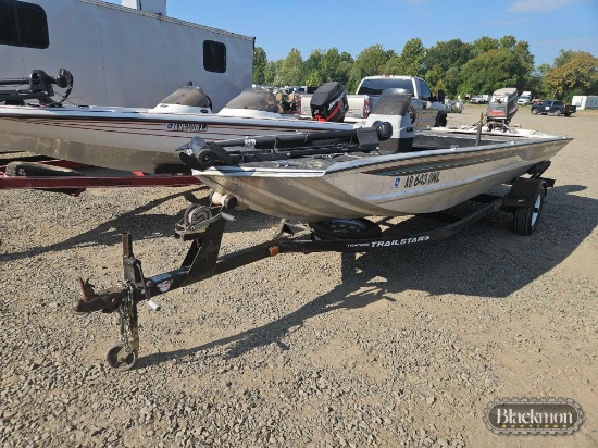 1996 BASS TRACKER PRO TEAM 17 ALUMINUM BASS BOAT,