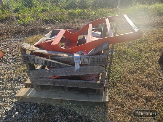 Woods Loader Mounting Kit For Kubota L-Series Tractor