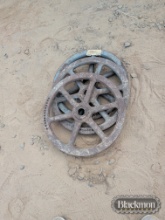 (3) pulleys