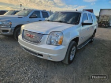 2009 GMC YUKON DENALI XL SUV,