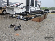 Larry Diggs Boat Lift,