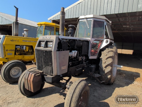 WHITE FIELD BOSS WHEEL TRACTOR