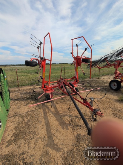 Kuhn d554 hay tedder