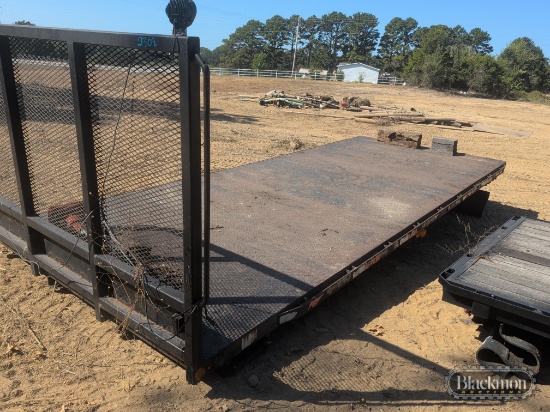 Metal flatbed