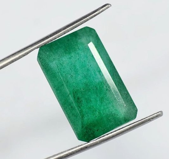 GENUINE EMERALD GEMSTONE SHAPE MAY VARY APPROX 4 TO 6 KARATS