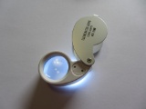 40 POWER LOUPE WITH LED LIGHT NEW