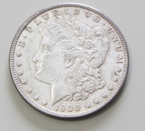 $1 1900 MORGAN SILVER DOLLAR