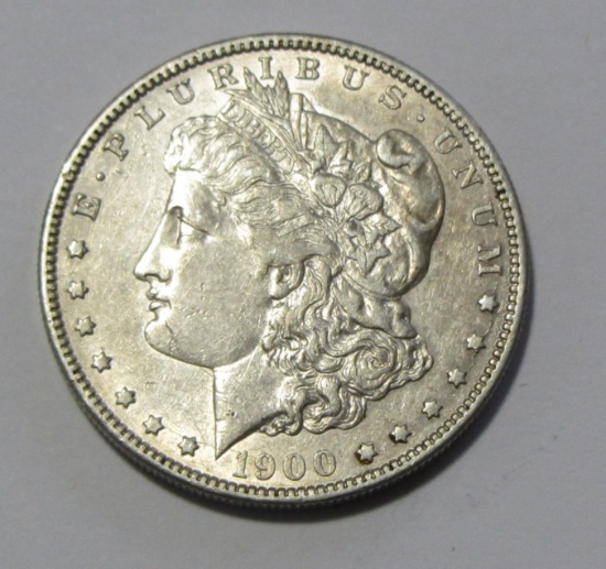 $1 1900- MORGAN SILVER DOLLAR