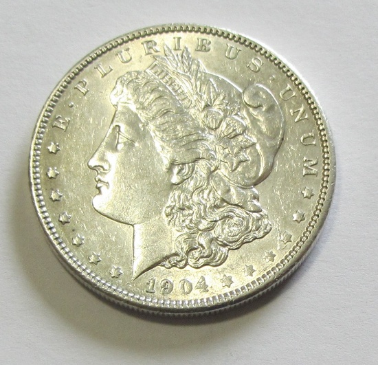 BU $1 1904 MORGAN SHARP COIN