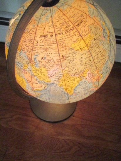 Vintage Lightup Globe