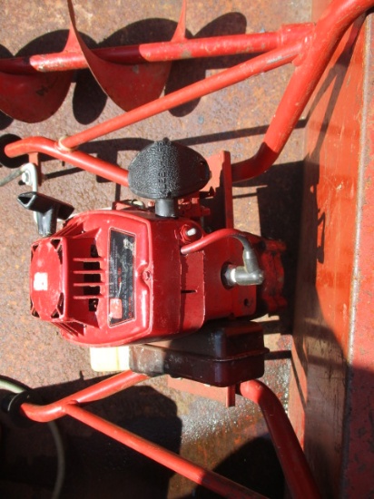 Tecumseh Post-Hole Digger with Ice Auger attachment & Auger with 7” Post Hole Attachment