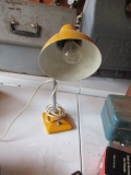Vintage Yellow Gooseneck Desk Lamp 18 1/2