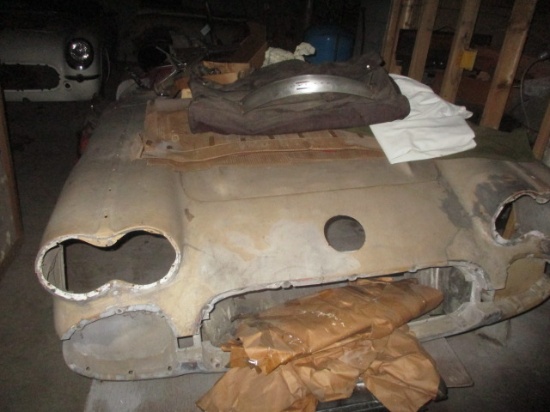 1959 Chevy Corvette - Many additional parts - See photos CASH or CASHIERS CHECK PAYMENT REQUIREDD