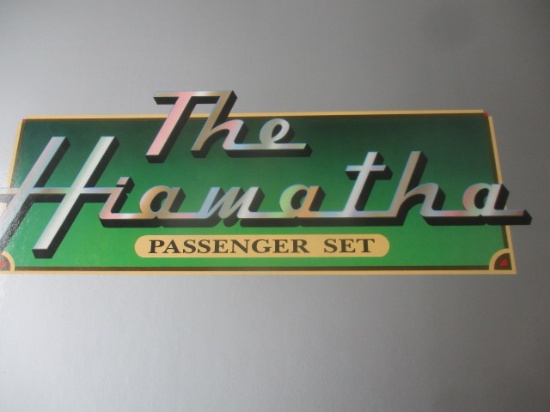 The Hiawatha Passenger Set Lionel 1988 Limited Production 350E Hiawatha Locomotive