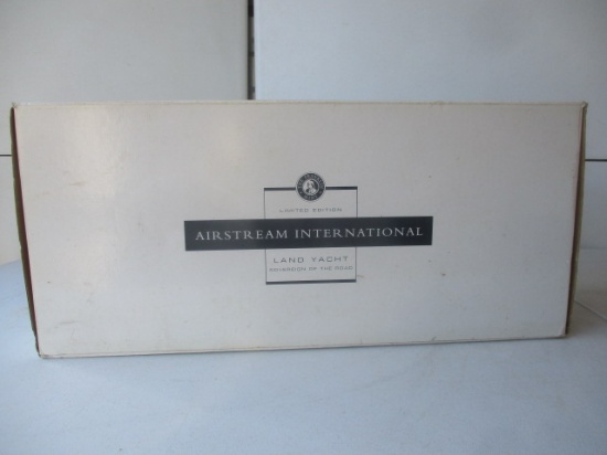 Franklin Mint Limited Edition Air Stream International  Land Yacht Sovereign of the Road.