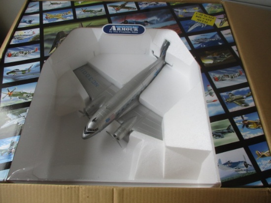 The Franklin Mint 1:48 Scale Armour Collection DC3 Pan Am Airline MIB