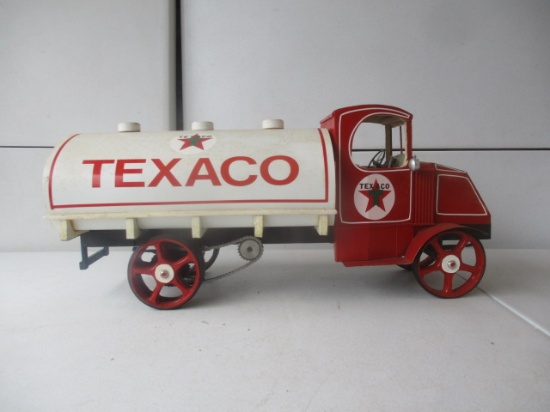 Texaco Oil Truck Built by Joe Krajicek New Paltz, NY 3/1990 20"
