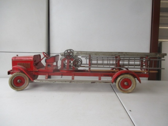Kingsbury Toys Keen, N.H. Ladder Fire Truck 33 1/2"