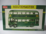 Sun Star Routemaster 1:24 Scale 2904: RMC 1453-453 CLT. The Original Green Line Routemaster Coach,