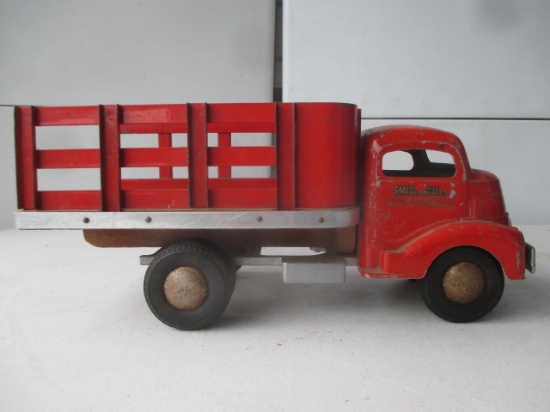 Smith Miller Smitty Toys Truck. Wooden Bed. #1325. 13 1/2".