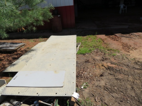 (4) SHEETS OF ALUMINUM PLATE