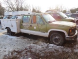 1999 GMC 3500 CREW DUALLY UTILITY BODY TRUCK, ROUGH INTERIOR, BED GAS TANK...