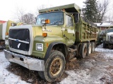 1994 FORD L9000 TRI-AXLE DUMP (AIR LIFT 3RD AXLE), VIN 1FDZU90X4RVA40512, 9-SPD. TRANS.,