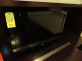 RCA 32LA30RQD 32 IN. LCD TV HDTB DVD COMBO UNIT