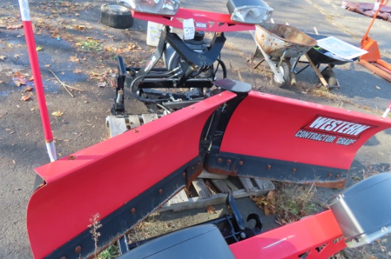 WESTERN 8 1/2 FT. V PLOW WITH ULTRAMOUNT 2